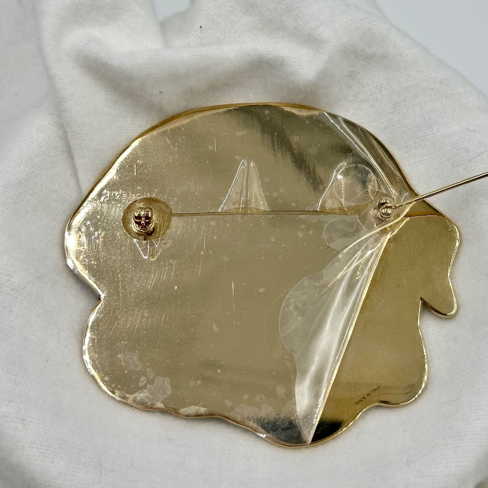Givenchy Pin BNIB - Picture 5 of 7